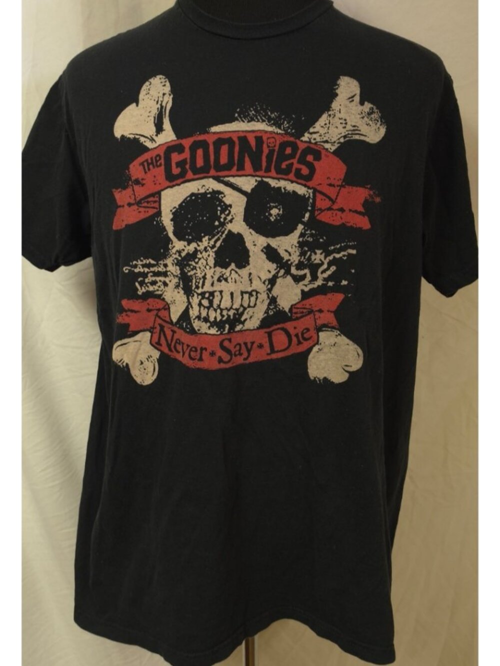 The Goonies Never Say Die Skull Cross Bone Mens 2X Black Ripple Junction T-Shirt